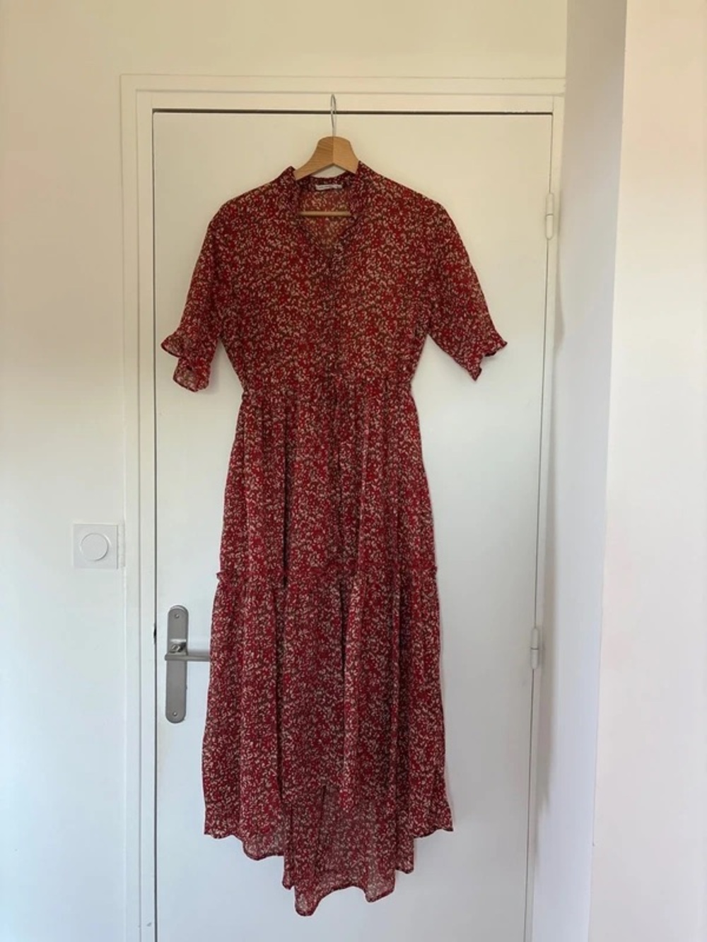 Women's Red Floral Maxi Dress with V-Neck and Tiered Skirt